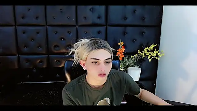 Daniela Pink  online show from February 11, 7:32 pm