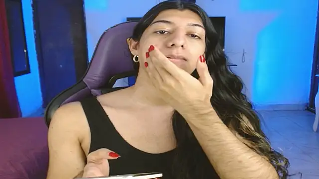 engielphoenis14 online show from February 25, 10:47 pm