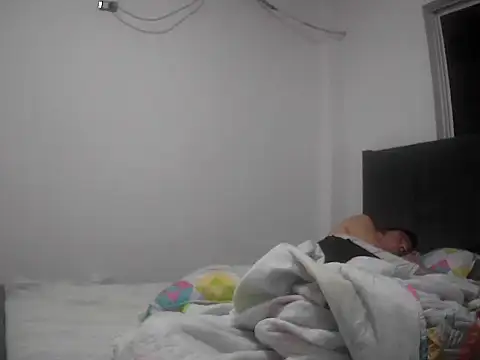 AlbertBigCock online show from March 18, 5:08 am