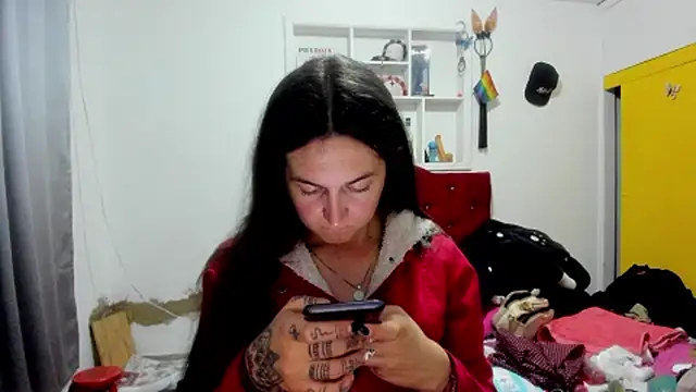 Sweet-Suck69 online show from April 23, 6:43 am