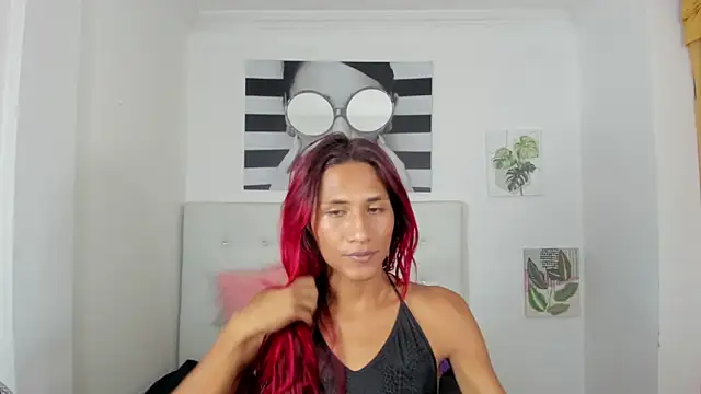 Brisahott online show from November 1, 8:17 pm