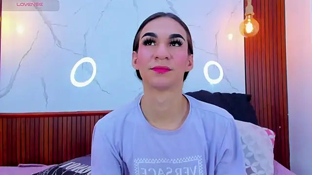 Mia thompson 19 online show from April 1, 7:22 pm