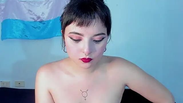 elizabethtaylorxxx online show from November 18, 1:49 am