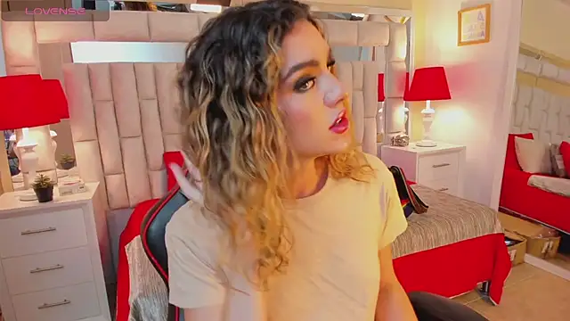 mariiahneedles online show from January 17, 8:37 pm