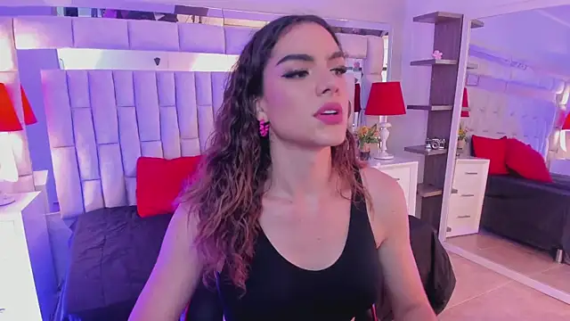 mariiahneedles online show from October 1, 9:15 pm