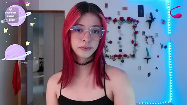 Snapshot of _GalyaX_ chatting on February 12, 12:33 pm  GalyaX  online show from February 12, 12:33 pm