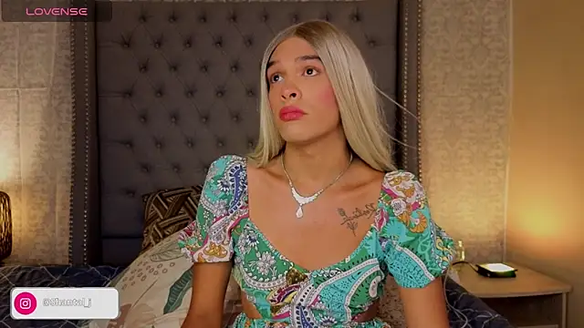 Shantal Joness online show from September 25, 2:07 am