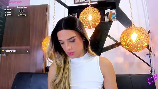 victoria aleia  online show from November 12, 1:07 am