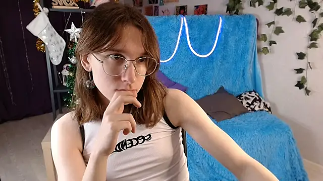 Hermione Reid online show from January 8, 4:23 am