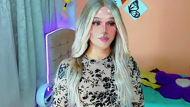 TaylorMon online show from November 1, 12:41 am