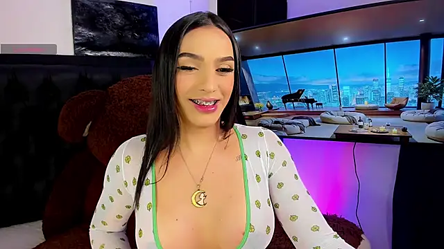 Maryonthemoon online show from November 8, 8:48 am