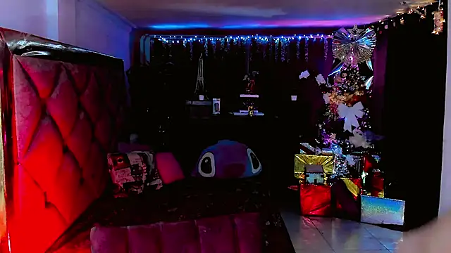 the-horus-girl online show from December 5, 12:15 am