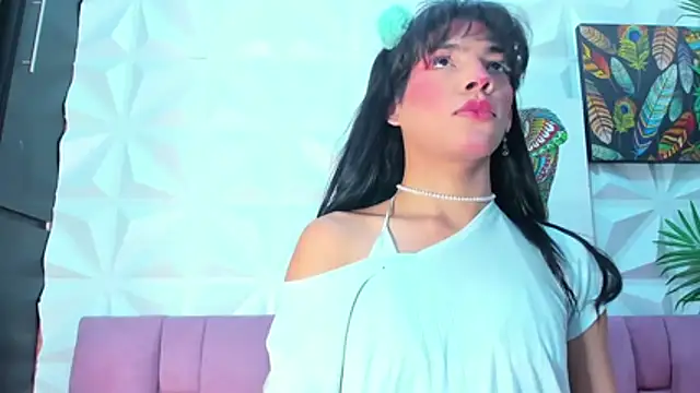 Briyit Doll online show from June 9, 3:00 pm