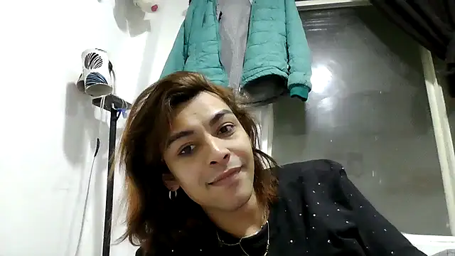 Maiskeen Zamara online show from April 28, 1:37 am