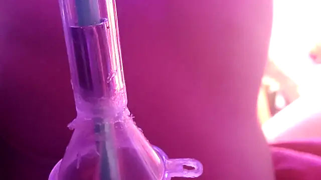 gurlnips online show from February 23, 12:08 pm