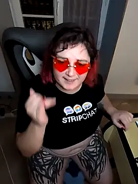 LadyRochester online show from December 18, 10:59 pm