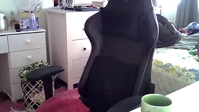 luizacandy online show from March 11, 3:27 pm