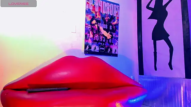 nicol gill  online show from April 29, 11:26 am