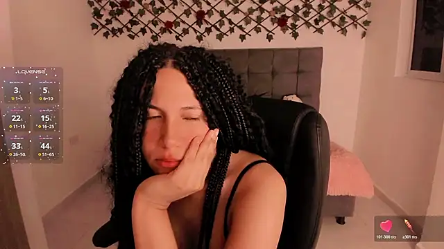 Snapshot of Lilith_Miller21 chatting on October 23, 7:07 pm Lilith Miller21 online show from October 23, 7:07 pm