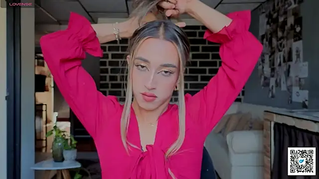 Goddivaa online show from April 22, 9:44 pm