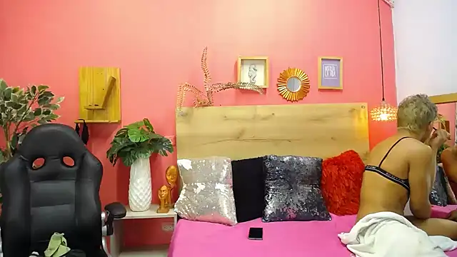 aslyhernandez 7 online show from March 16, 12:42 pm