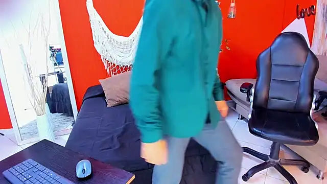 aslyhernandez 7 online show from April 21, 10:00 am