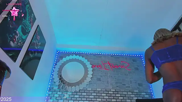 Snapshot of Karla-Ebony chatting on February 24, 1:21 pm Karla-Ebony online show from February 24, 1:21 pm