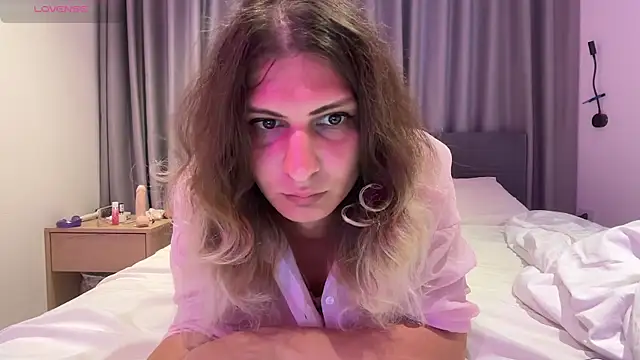 Alice Pinkhead online show from December 23, 6:40 am