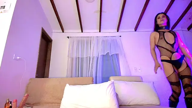 MissPrestige online show from October 23, 6:17 am