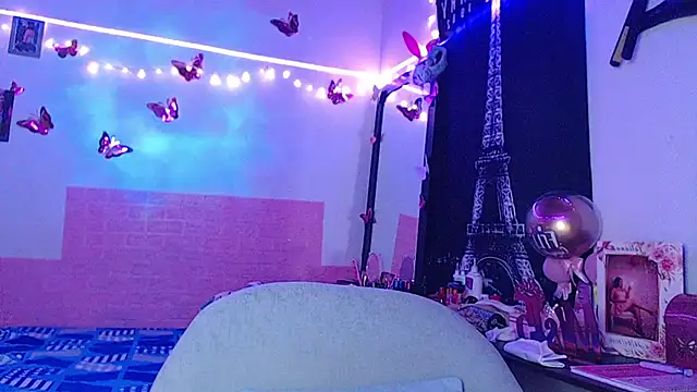 julianasweet69 online show from February 25, 1:10 am