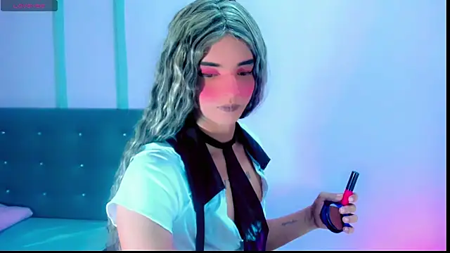 malahya  online show from April 11, 9:07 pm