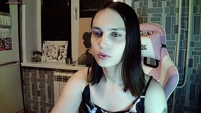 Snapshot of BlackHe4rts_ chatting on December 14, 3:58 pm BlackHe4rts  online show from December 14, 3:58 pm