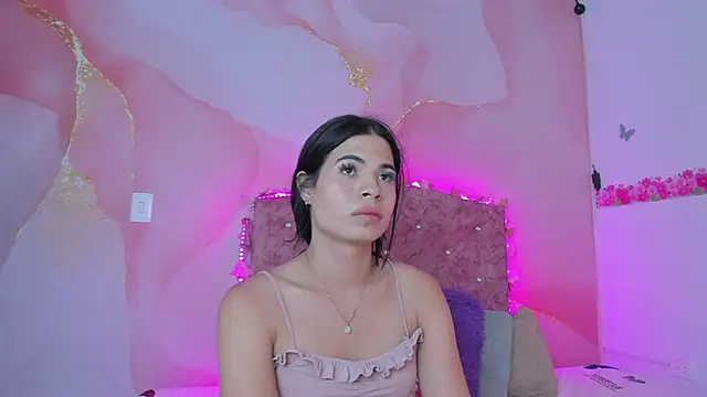 Daisy  rose online show from January 20, 3:04 am