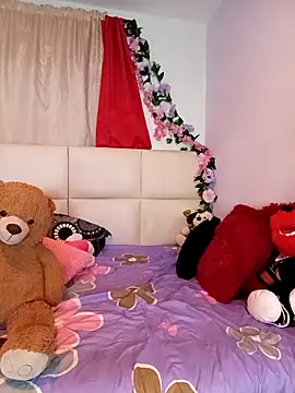 kymmgolden online show from March 18, 12:37 pm