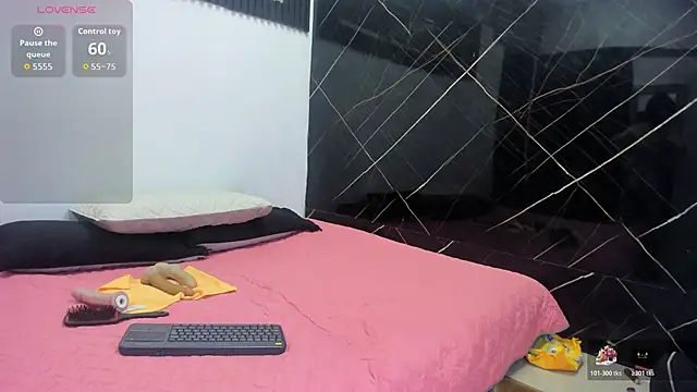 Analiasmith89 online show from October 26, 3:46 am