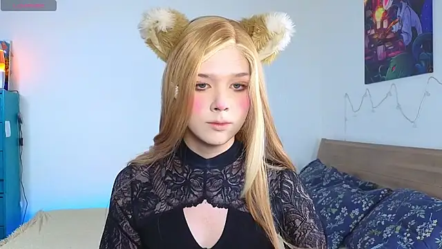 Snapshot of _yourFoxy_ chatting on September 19, 1:06 pm  yourFoxy  online show from September 19, 1:06 pm