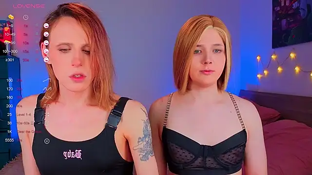  yourFoxy  online show from April 25, 7:22 pm