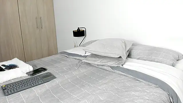 Bella rossinii  online show from March 23, 10:37 pm