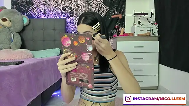 Snapshot of jade_dakota__ chatting on January 31, 12:06 am jade dakota   online show from January 31, 12:06 am