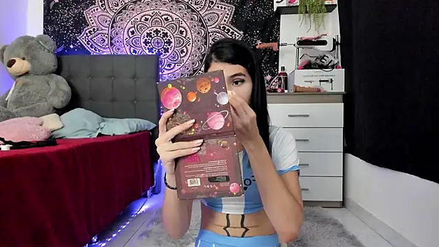 Snapshot of jade_dakota__ chatting on February 28, 11:01 pm jade dakota   online show from February 28, 11:01 pm