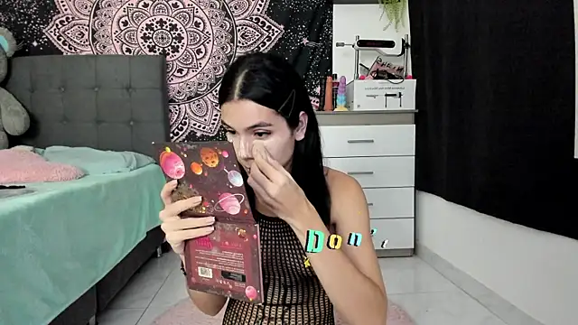 Snapshot of jade_dakota__ chatting on March 3, 10:07 pm jade dakota   online show from March 3, 10:07 pm