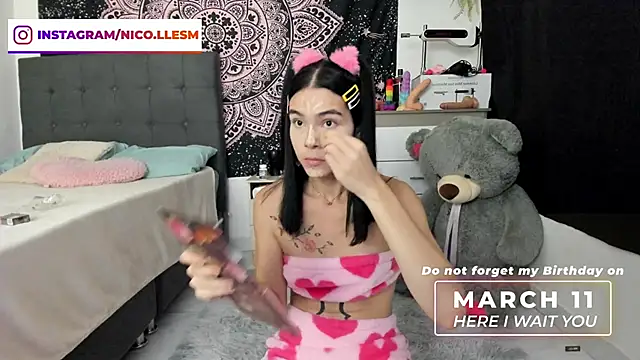 Snapshot of jade_dakota__ chatting on March 8, 10:45 pm jade dakota   online show from March 8, 10:45 pm