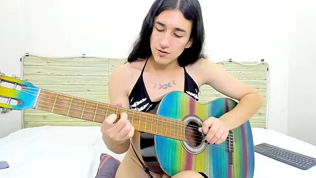 Evil Queen13 online show from February 7, 9:21 pm