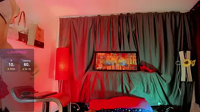 Gabyqueen70 online show from November 26, 3:42 am