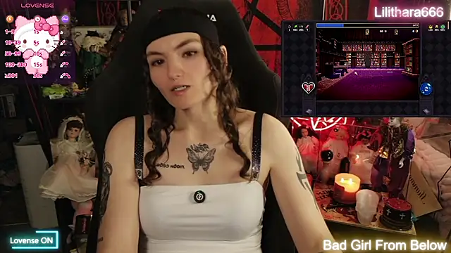 BrandiWRLD 999 online show from April 22, 5:53 pm