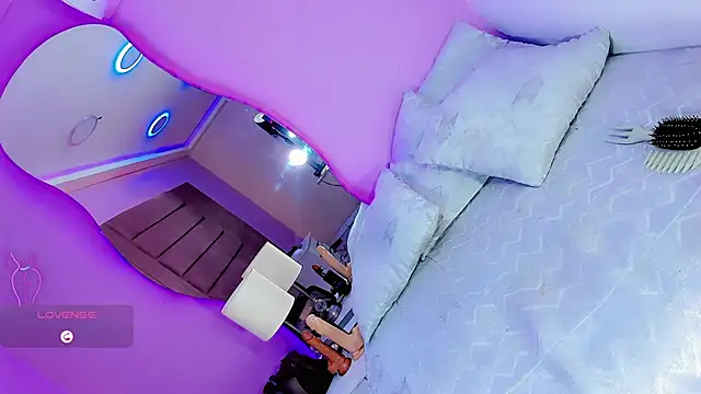 Shanelengel online show from January 10, 5:57 am