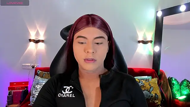 Emili Roux online show from March 28, 10:17 am