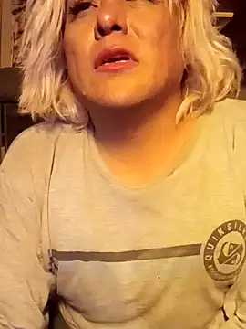 HoneyBdaQueen online show from September 28, 3:27 am