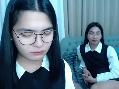 Snapshot of zhaviahale21 chatting on October 24, 1:38 pm zhaviahale21 online show from October 24, 1:38 pm