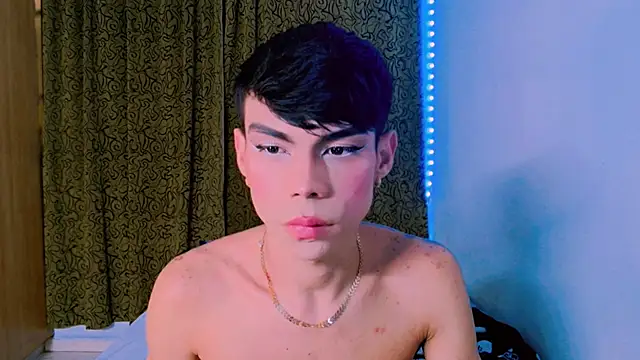 femboykeene online show from January 13, 6:06 am